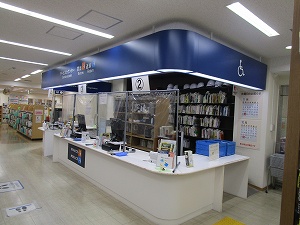 1階サービスカウンター